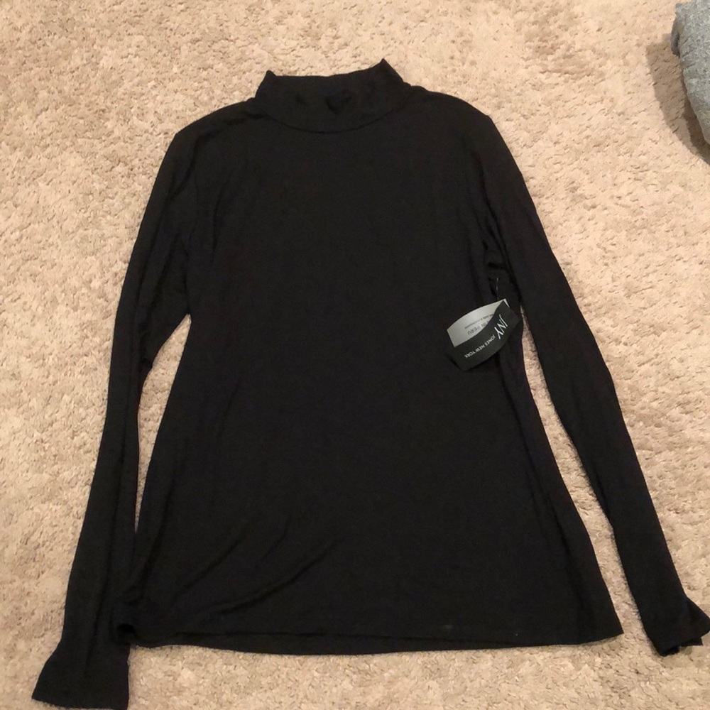 Black womens turtleneck size medium NWT
